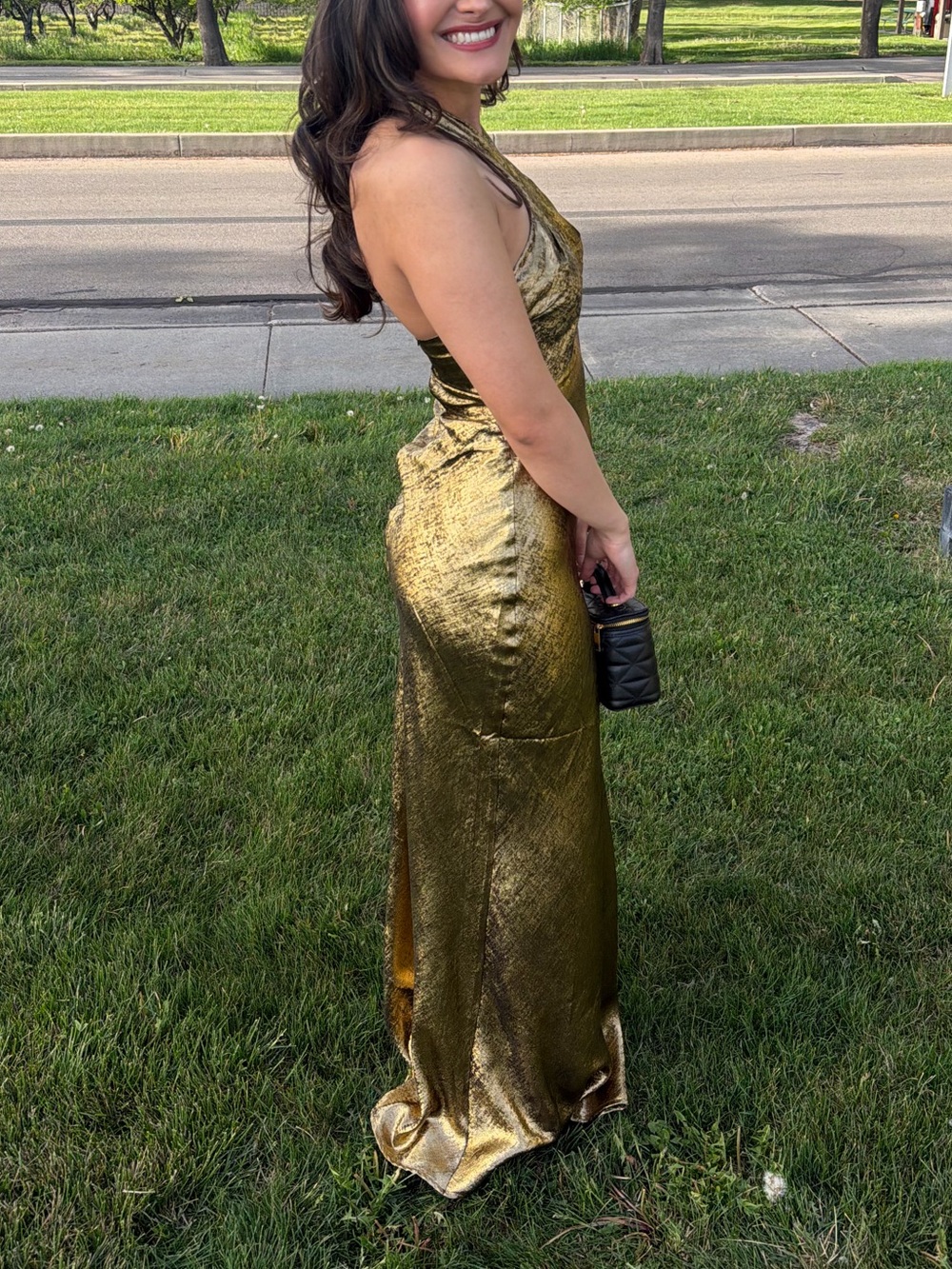 Lulus XS Knoxley Shiny Gold Lurex Cross-Front Halter Maxi Dress Good-Like New - Picture 4 of 7